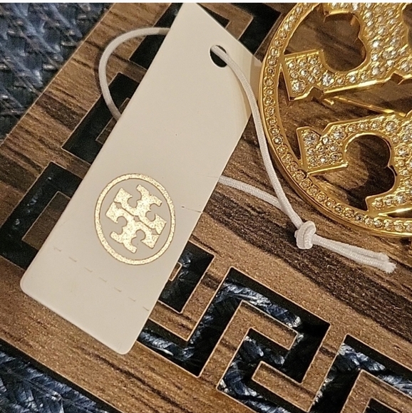 Tory Burch Gold and White Geometric Brooch - Picture 4 of 5